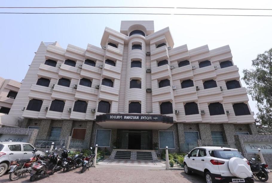 Ayodhya Hotel Krishna Palace מראה חיצוני תמונה