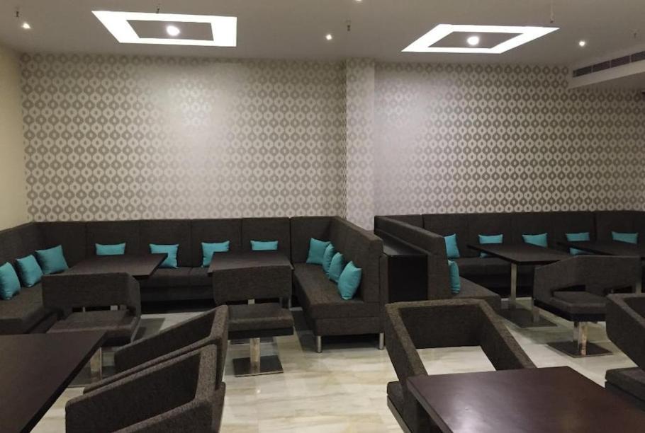 Ayodhya Hotel Krishna Palace מראה חיצוני תמונה