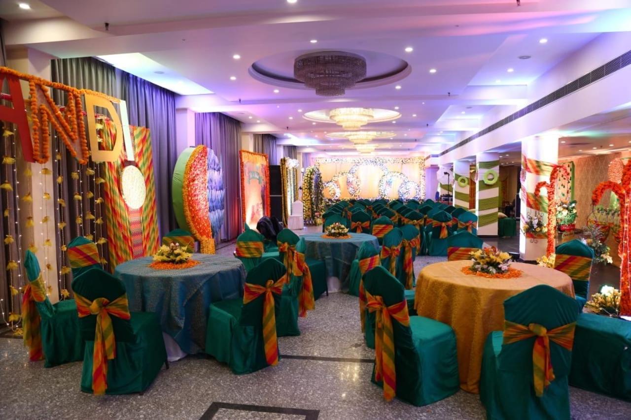 Ayodhya Hotel Krishna Palace מראה חיצוני תמונה